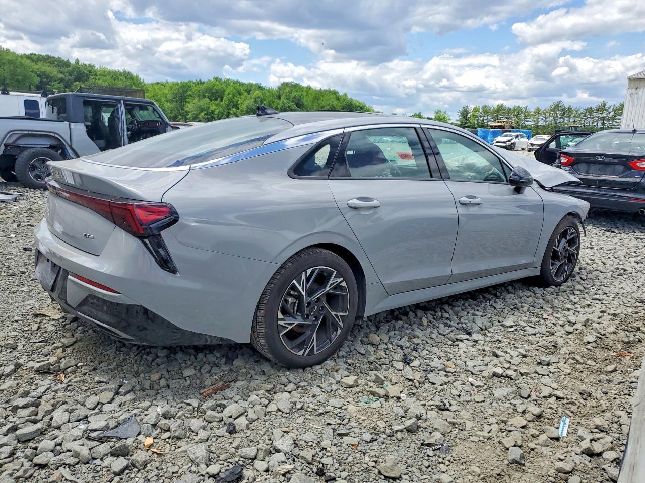 2025 Kia K5 Gt Line - Фото 3