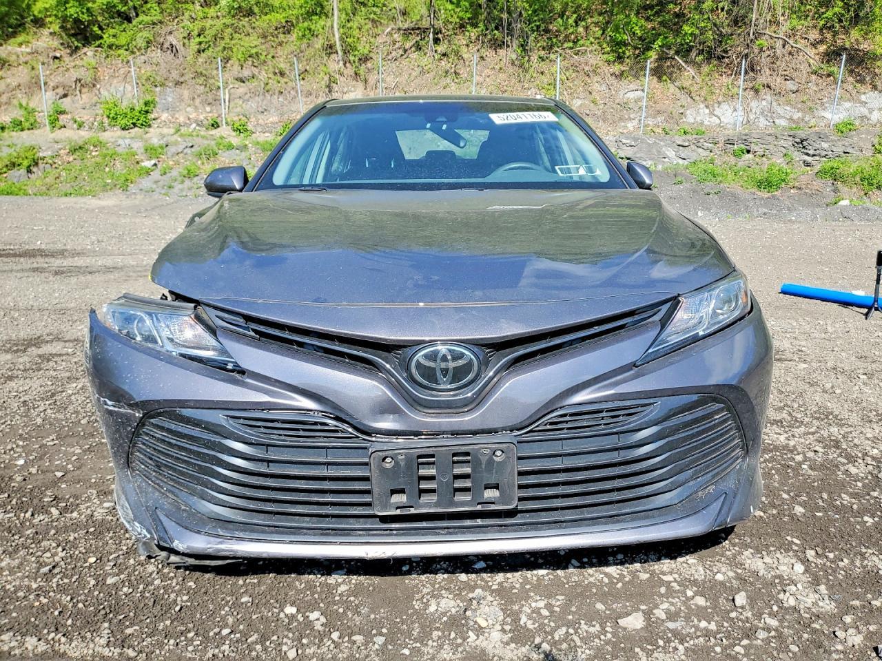 2018 Toyota Camry Le - Image 5