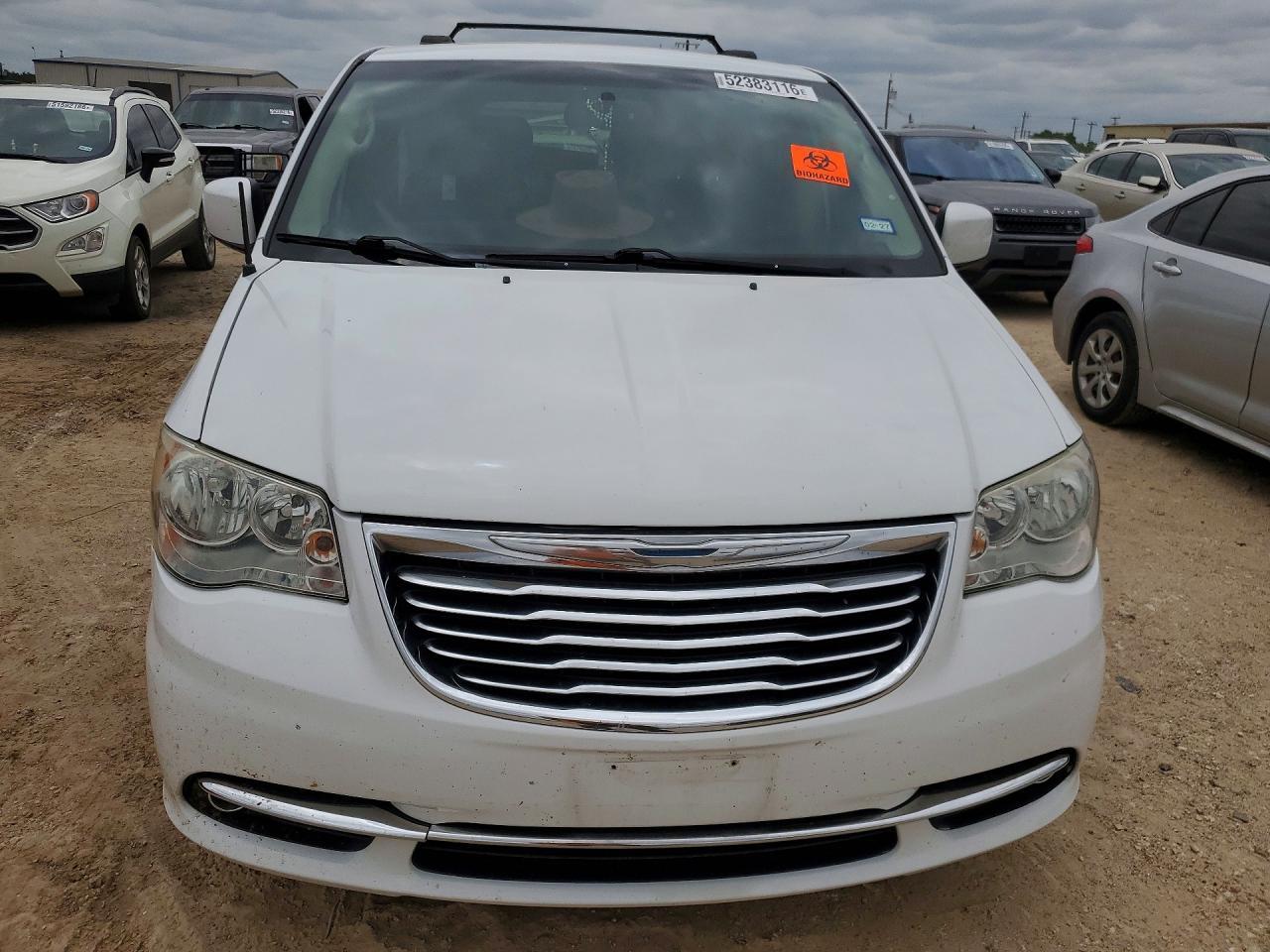 2016 Chrysler Town & Country Touring - Фото 5
