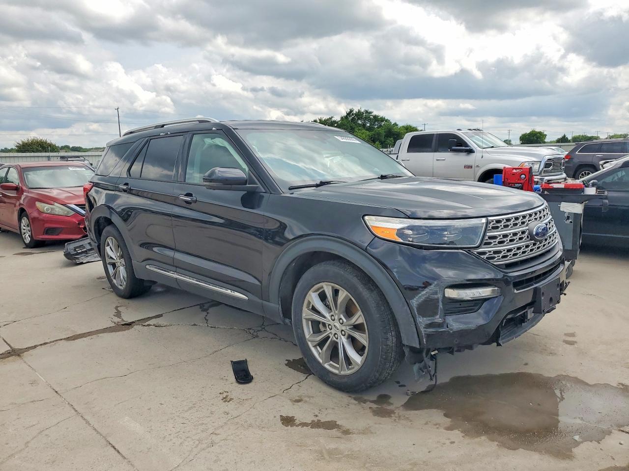2021 Ford Explorer Limited - Image 4