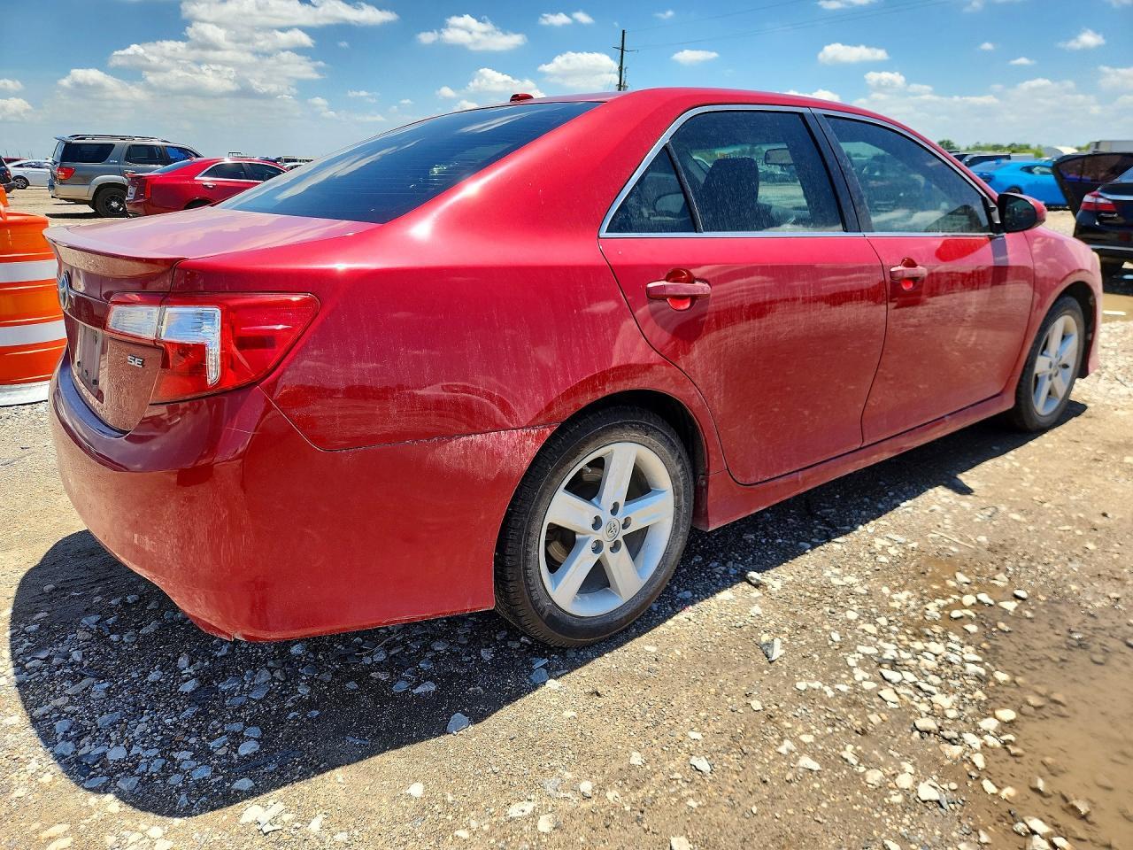 2013 Toyota Camry Se - Фото 3