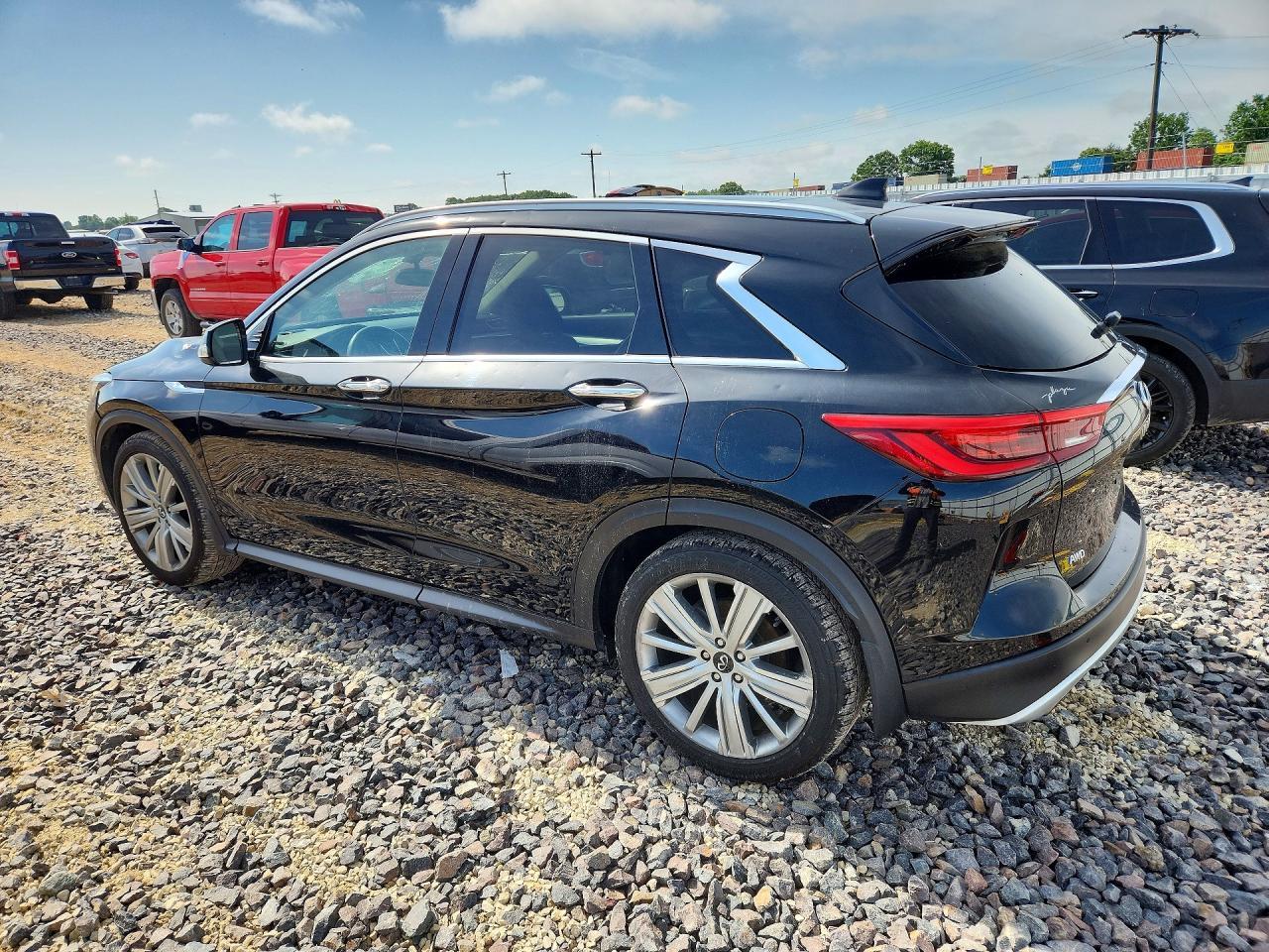 2021 Infiniti Qx50 Essential - Image 2