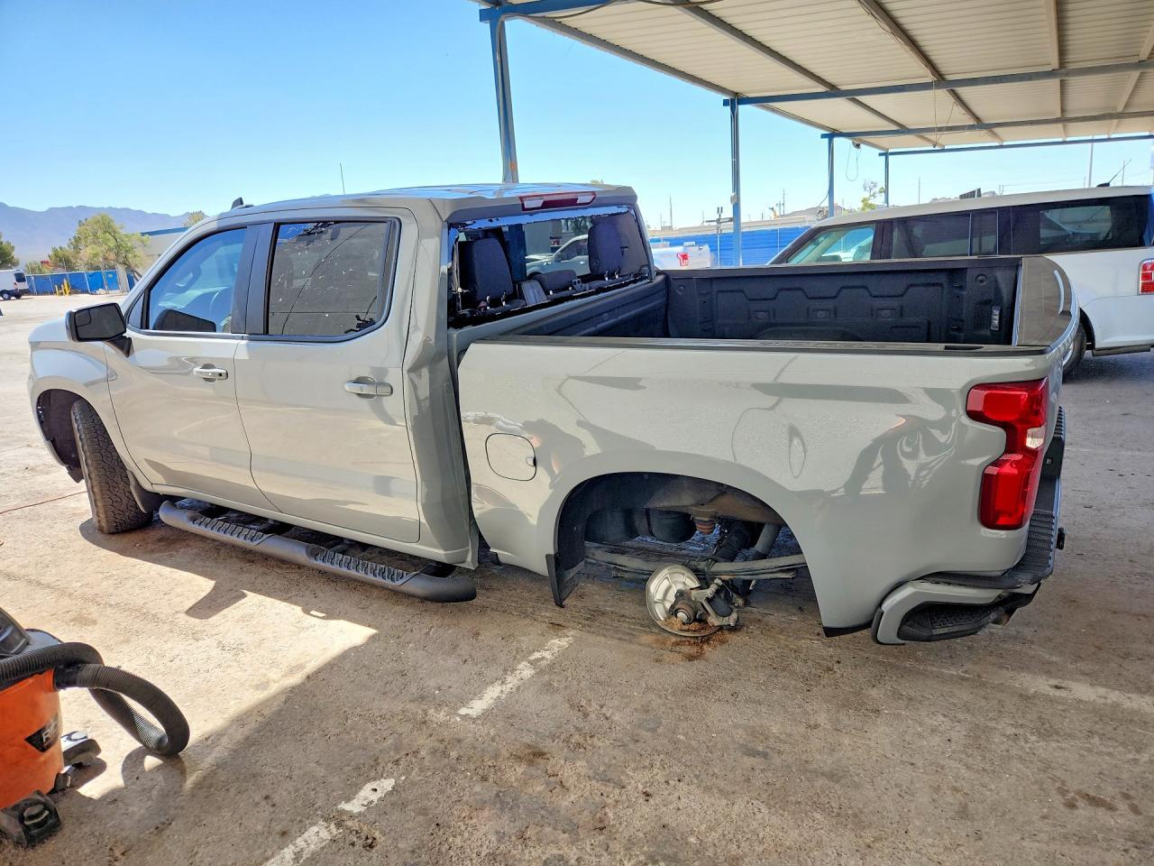 2024 Chevrolet Silverado K1500 Rst - Фото 2