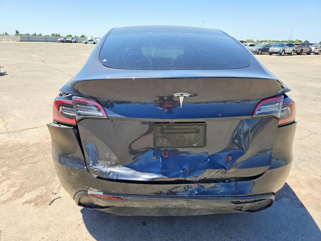 2024 Tesla Model Y - Image 6