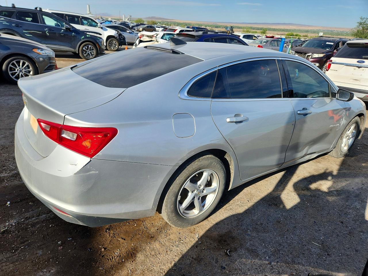 2018 Chevrolet Malibu Ls - Фото 3