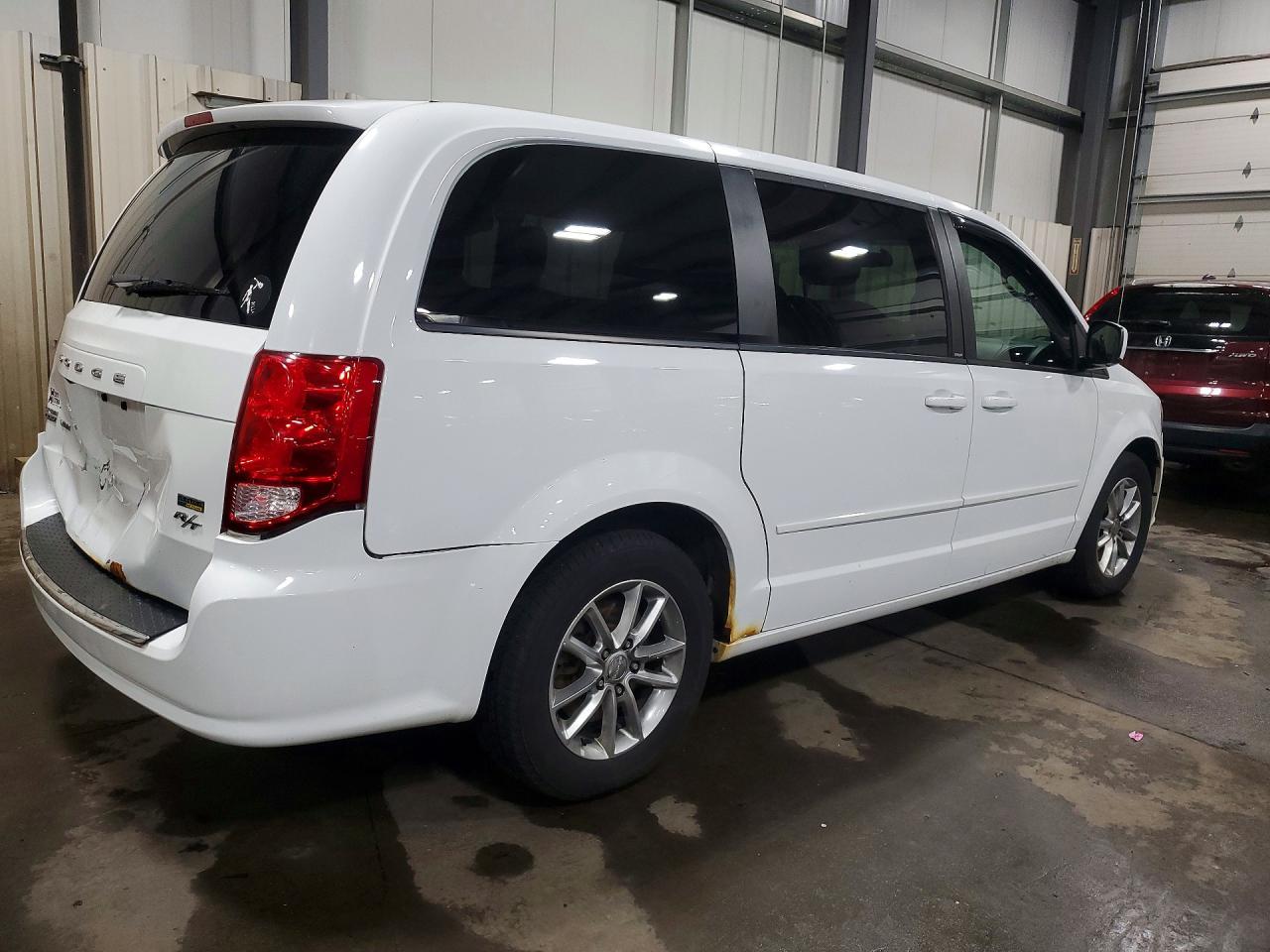 2014 Dodge Grand Caravan R - Image 3