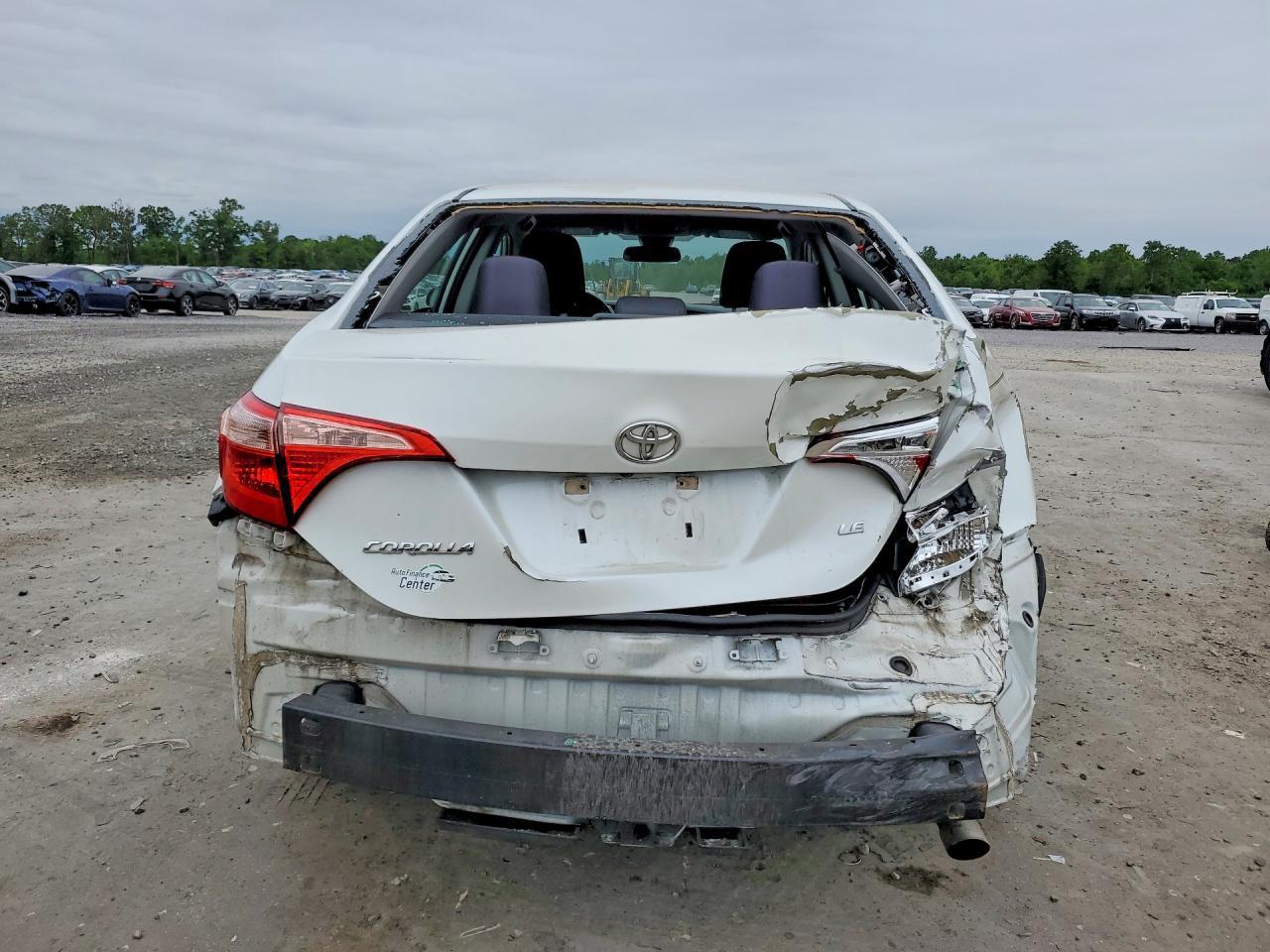 2017 Toyota Corolla Le - Image 6