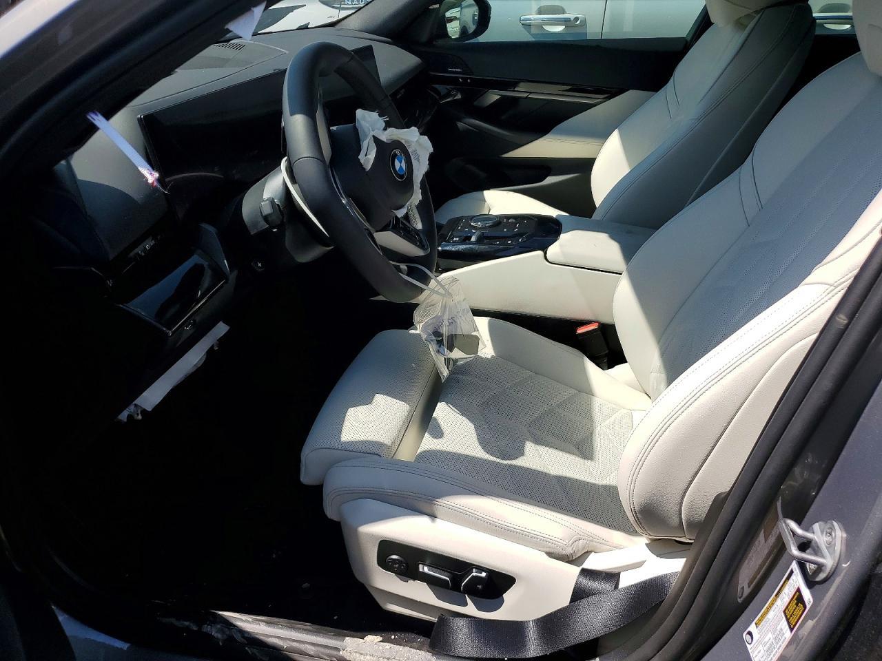 2026 BMW 530 I - Фото 7
