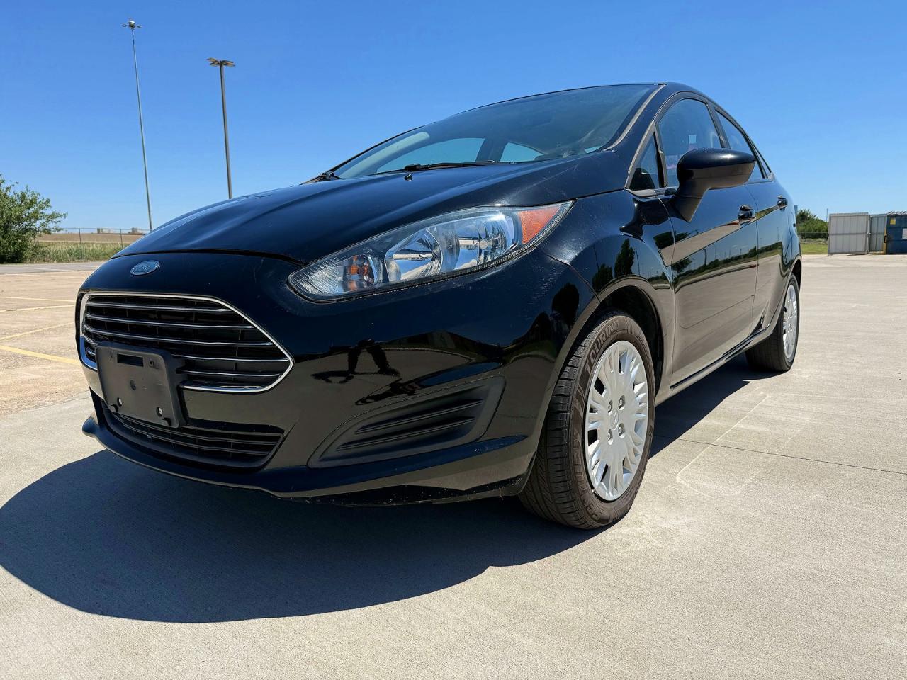 2019 Ford Fiesta S - Фото 2