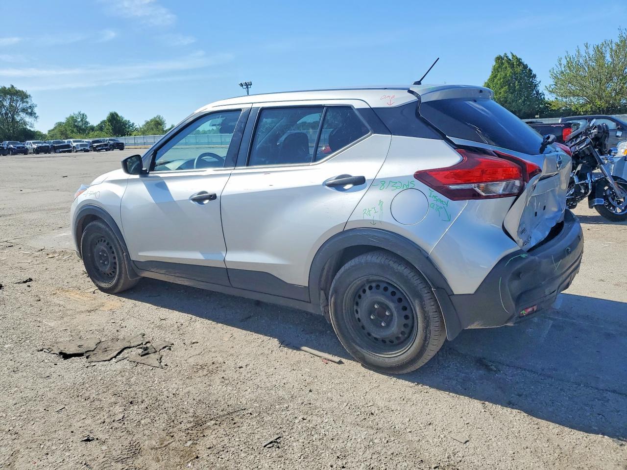 2020 Nissan Kicks S - Image 2