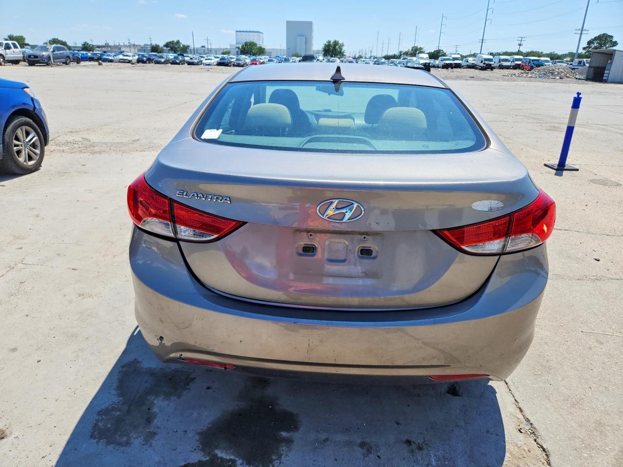 2013 Hyundai Elantra Gls - Фото 6