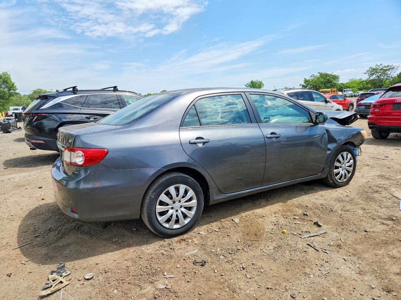 2012 Toyota Corolla Le - Image 3
