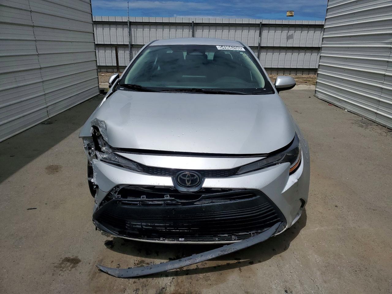 2023 Toyota Corolla Le - Image 5