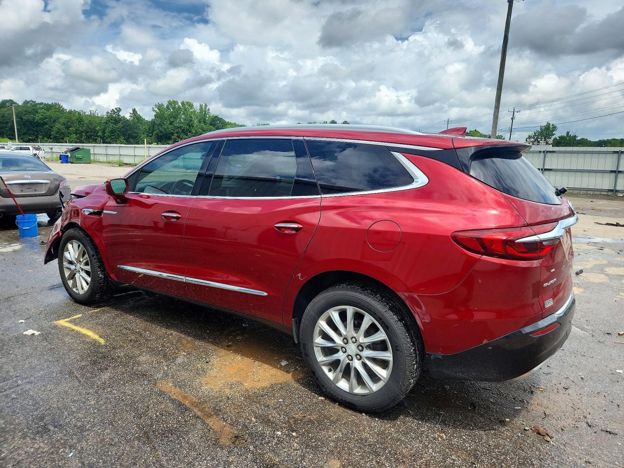 2018 Buick Enclave Premium - Фото 2