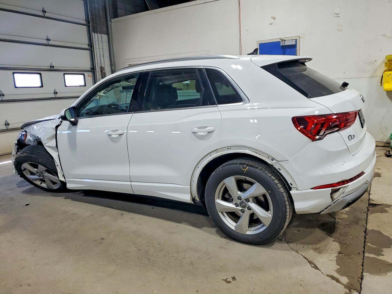 2019 Audi Q3 Premium - Фото 2