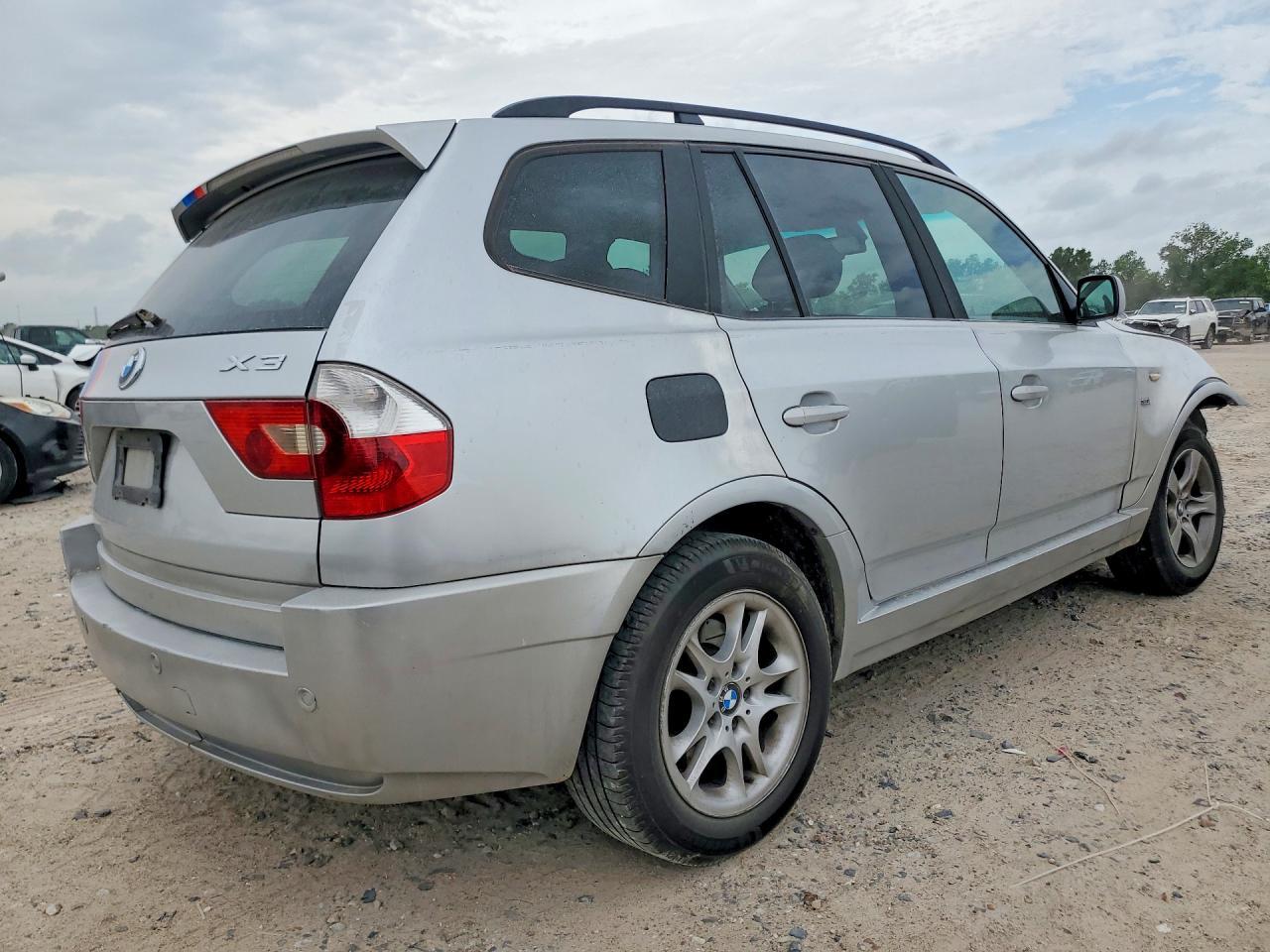 2004 BMW X3 2.5I - Фото 3