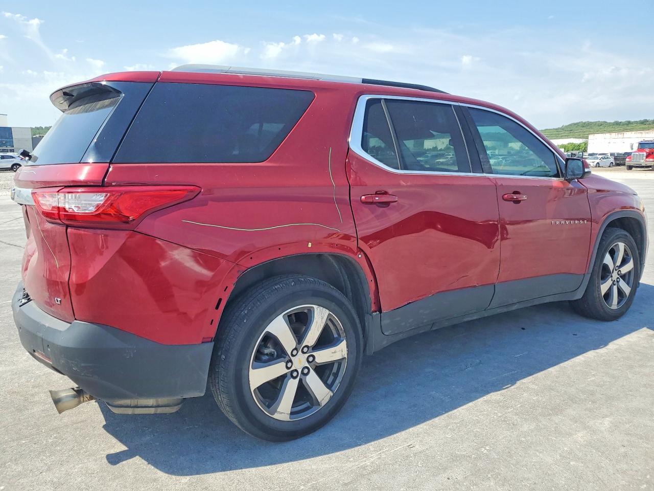 2018 Chevrolet Traverse Lt - Image 3