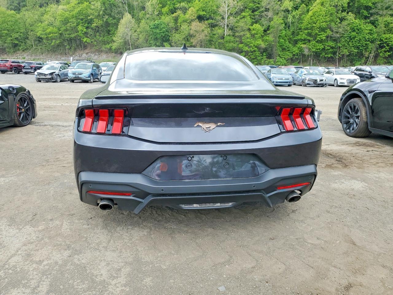 2024 Ford Mustang - Фото 6