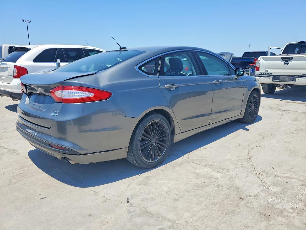 2014 Ford Fusion Se - Фото 3