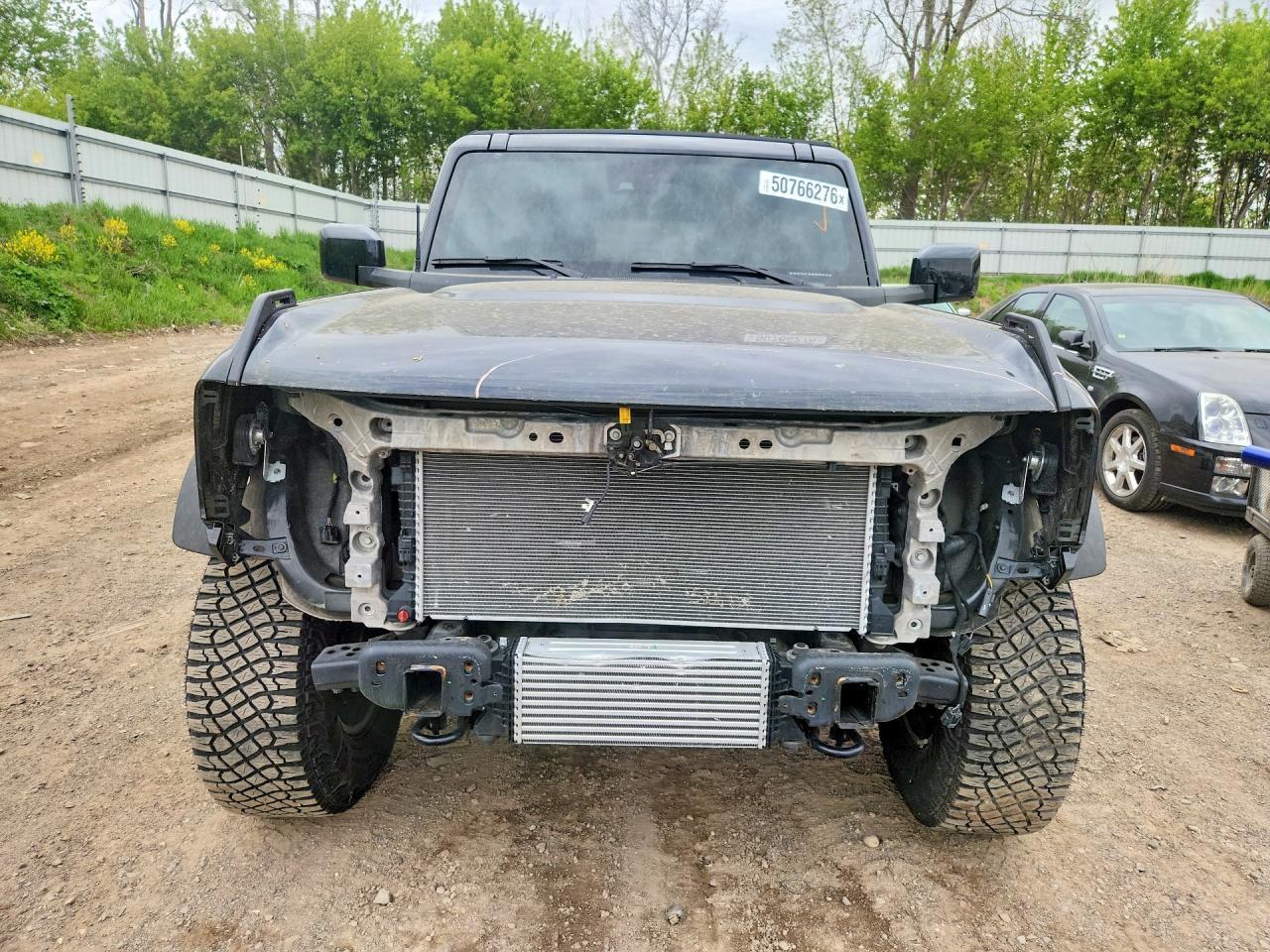 2024 Ford Bronco Outer Banks - Image 5