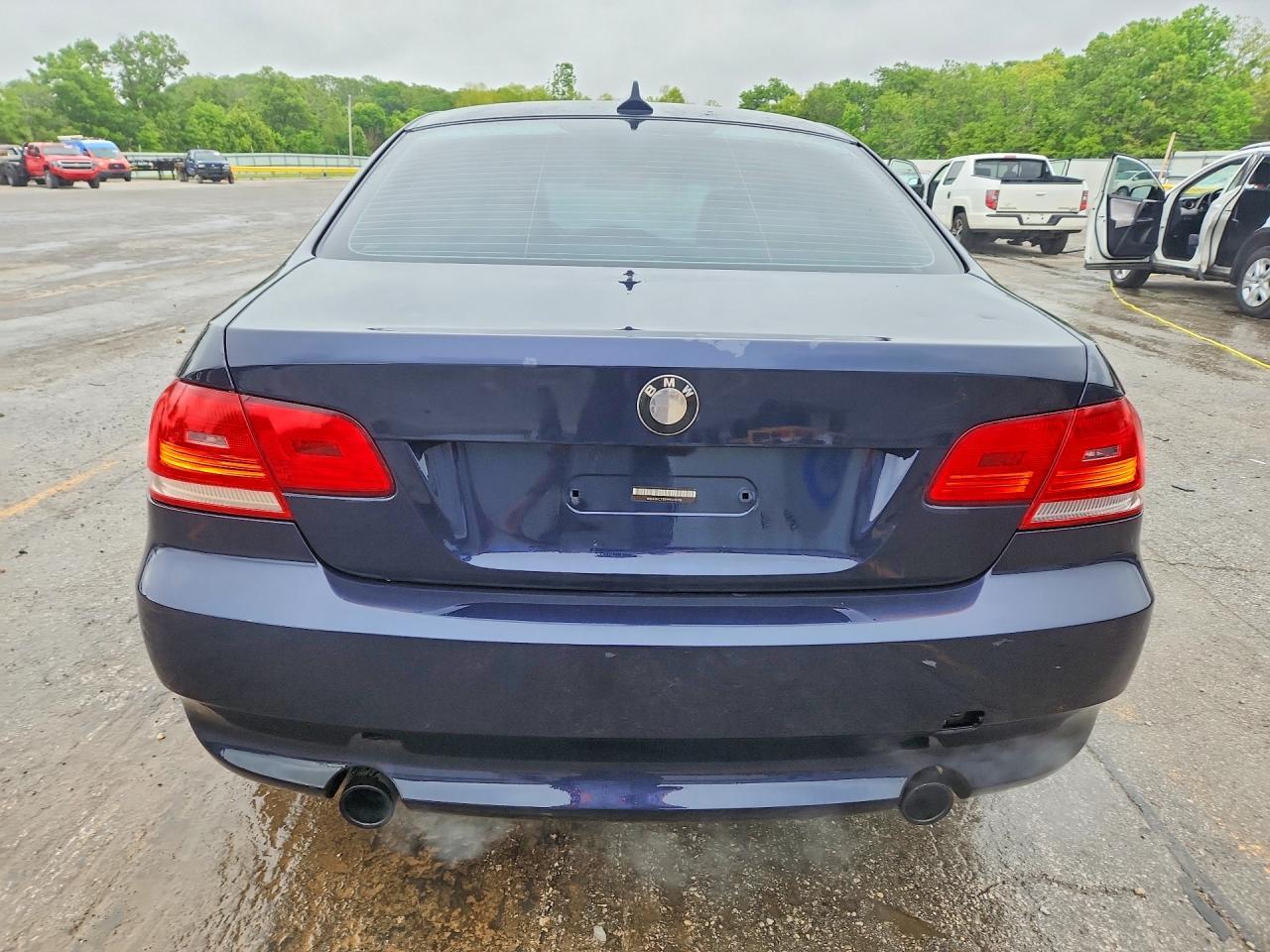 2009 BMW 335 Xi - Image 6