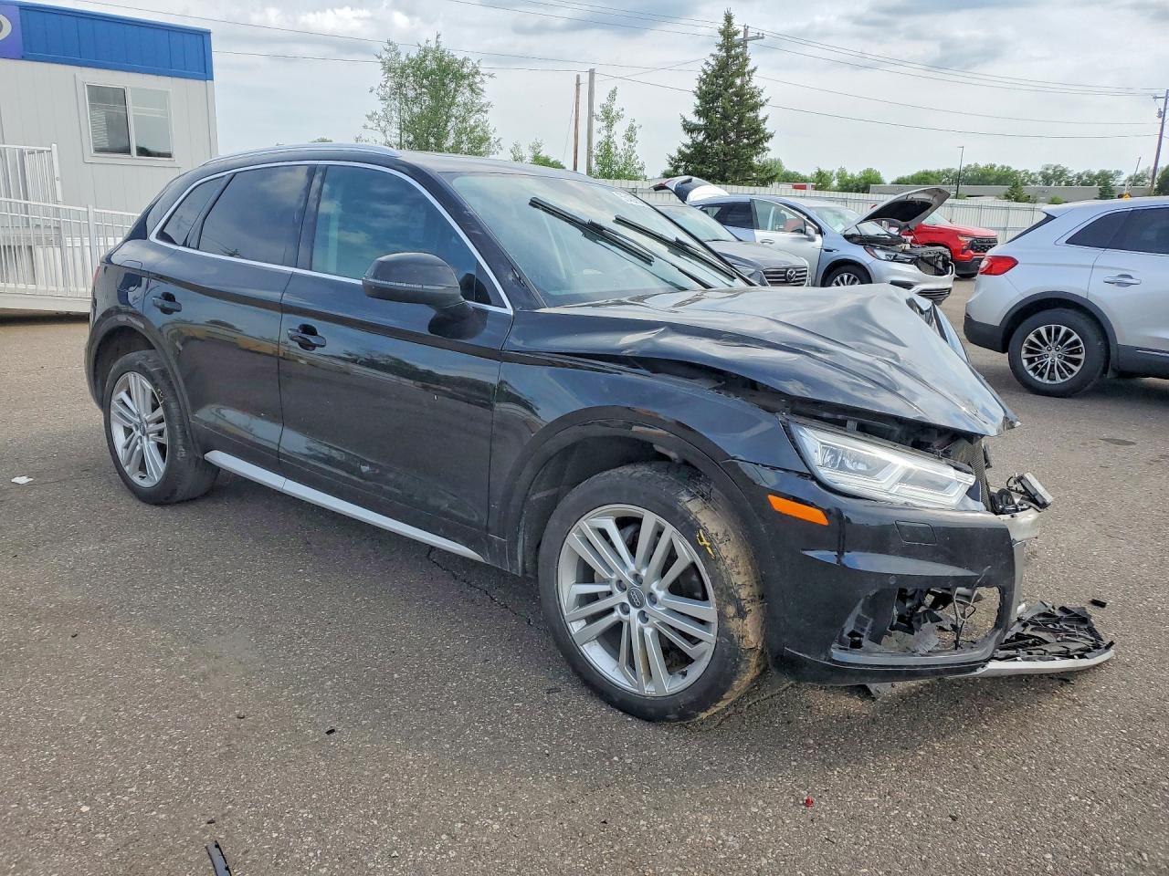 2019 Audi Q5 Premium Plus - Image 4