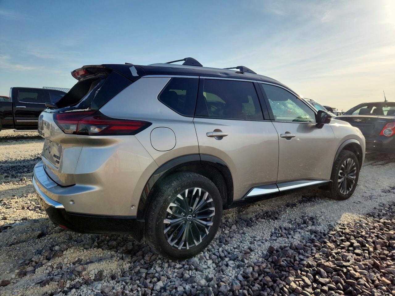 2026 Nissan Rogue Platinum - Фото 3