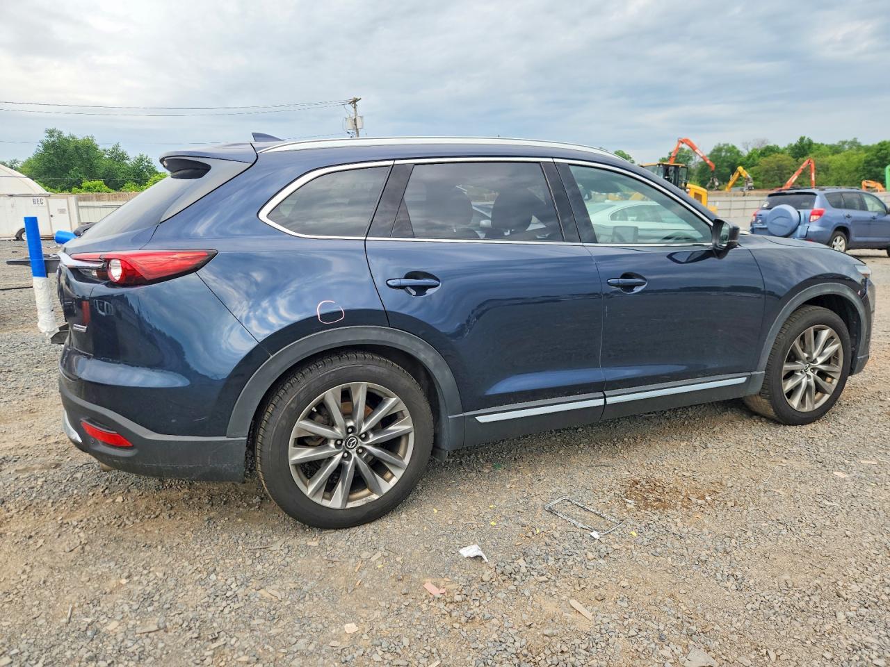 2018 Mazda Cx-9 Grand Touring - Image 3