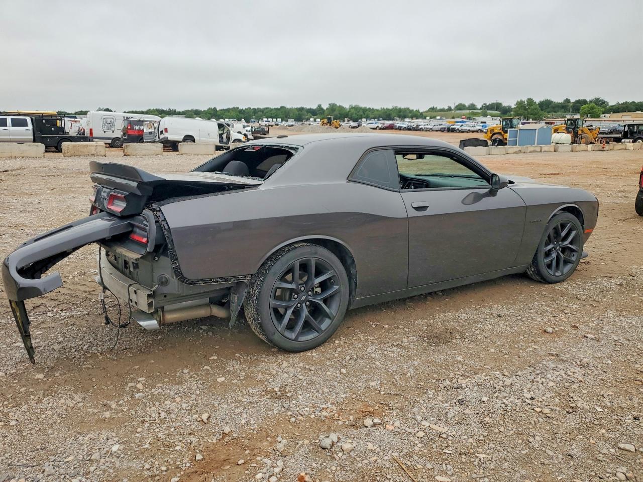 2022 Dodge Challenger R - Image 3