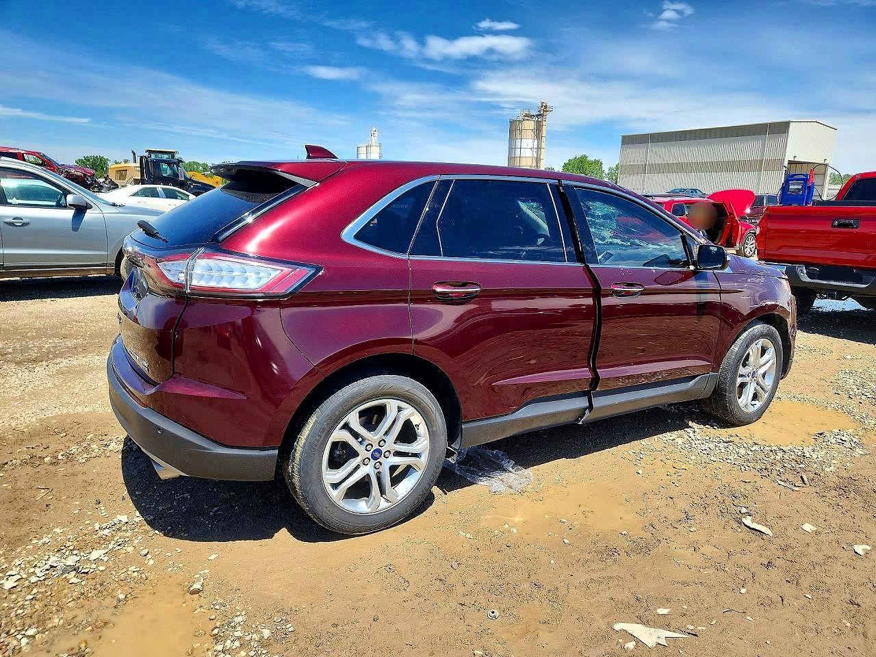 2017 Ford Edge Titanium - Фото 3