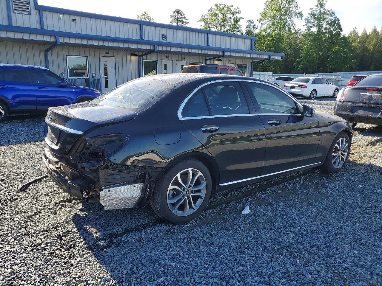 2017 Mercedes-Benz C 300 - Image 3