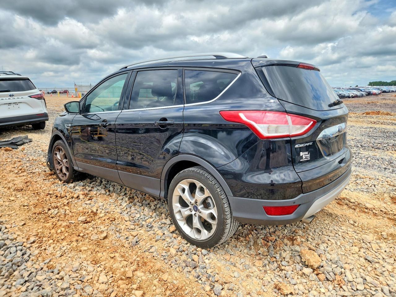 2016 Ford Escape Titanium - Image 2