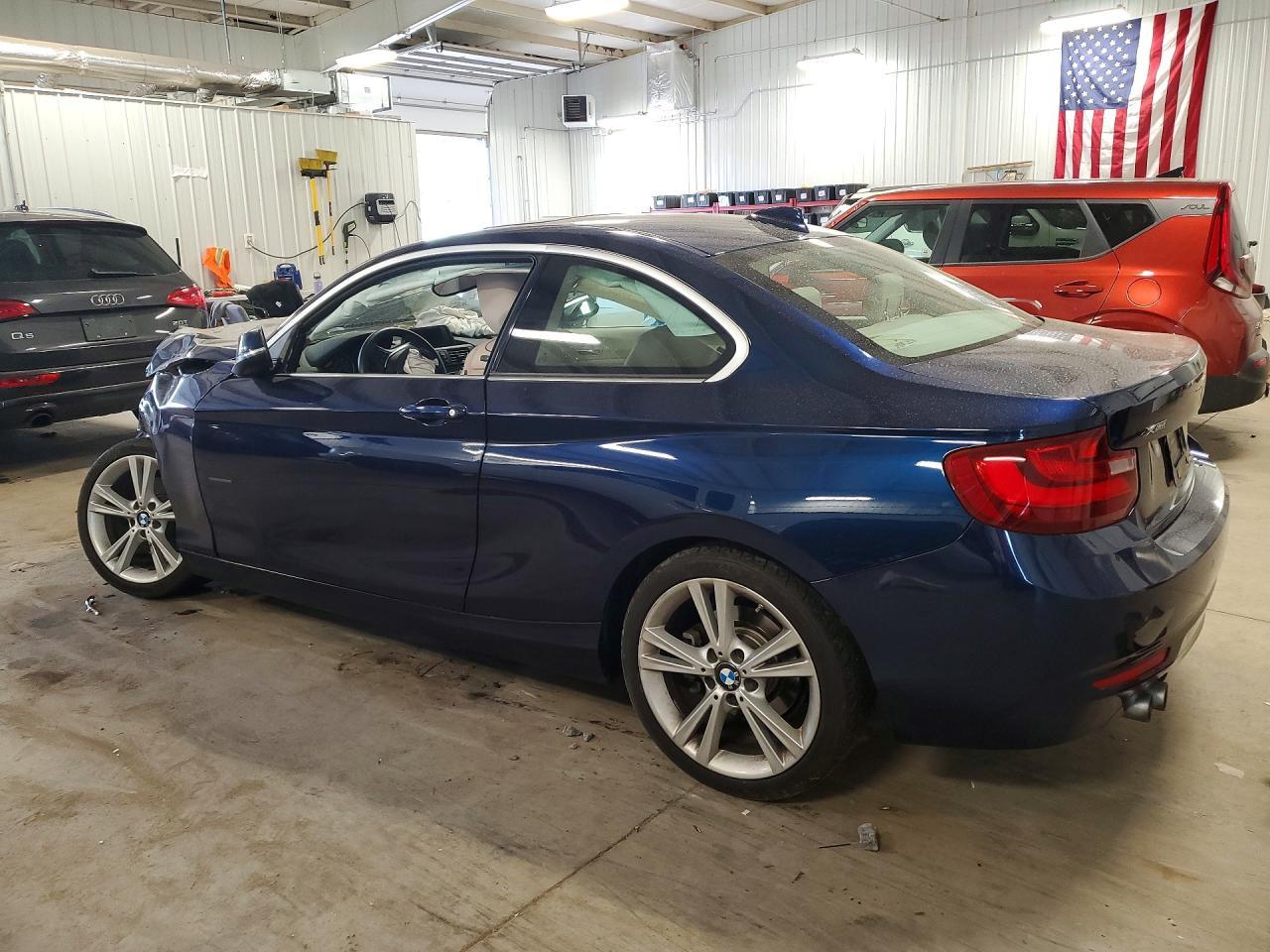 2015 BMW 228 Xi - Фото 2