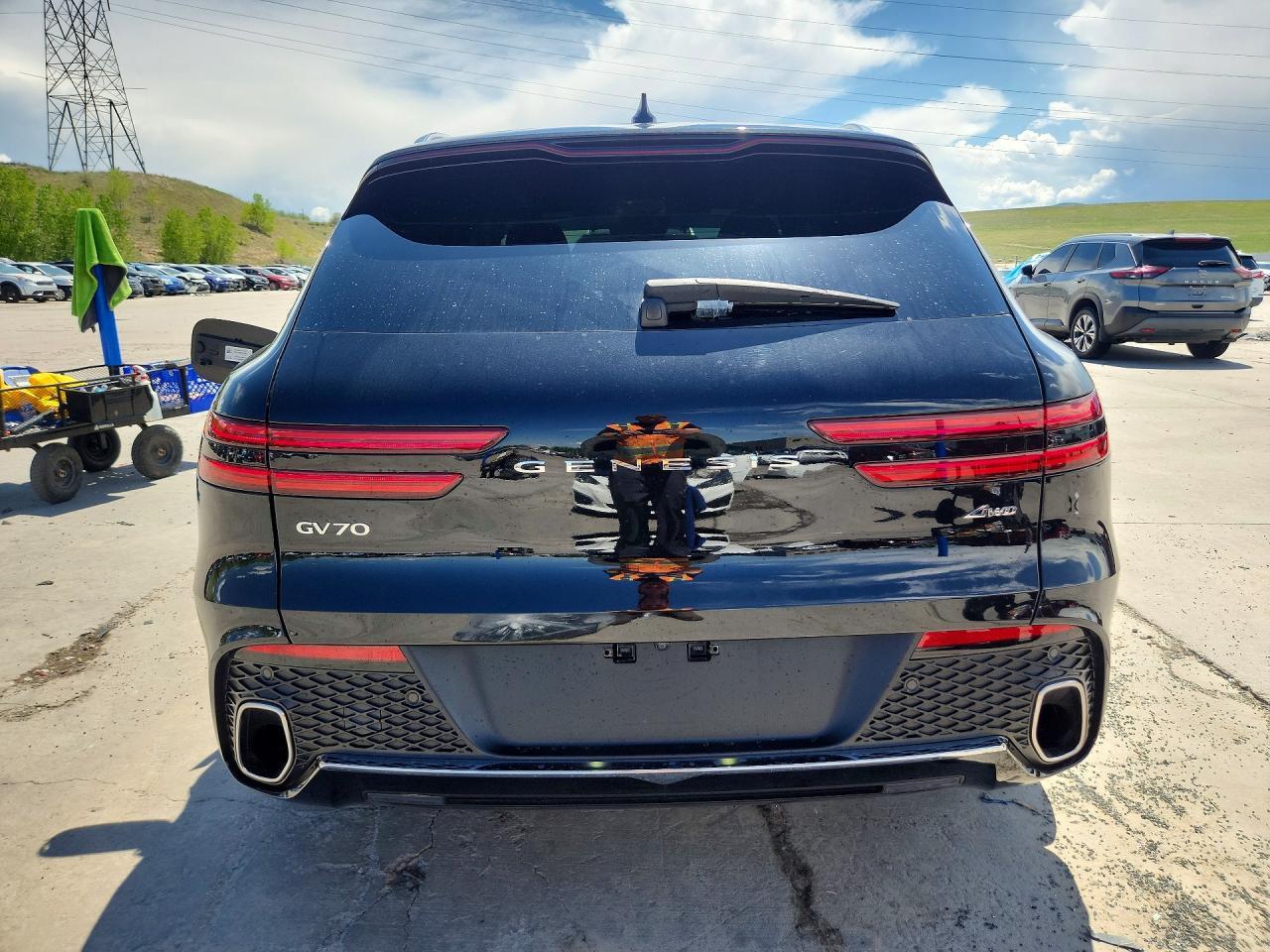 2022 Genesis Gv70 2.5T Standard - Image 6