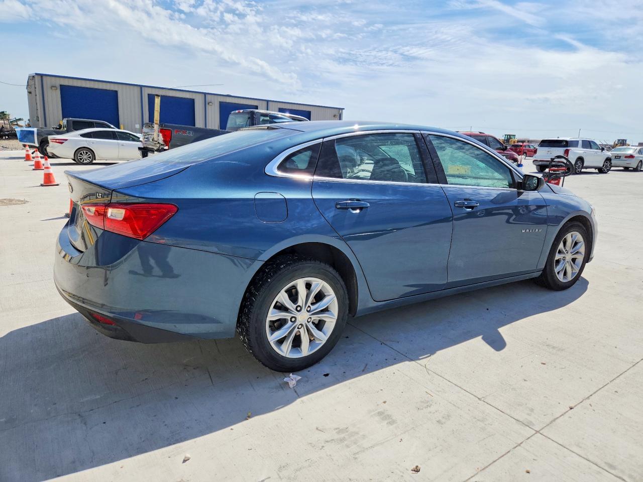 2024 Chevrolet Malibu Lt - Фото 3