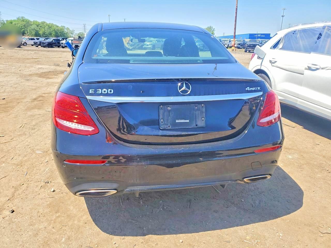 2018 Mercedes-Benz E 300 4Matic - Фото 6