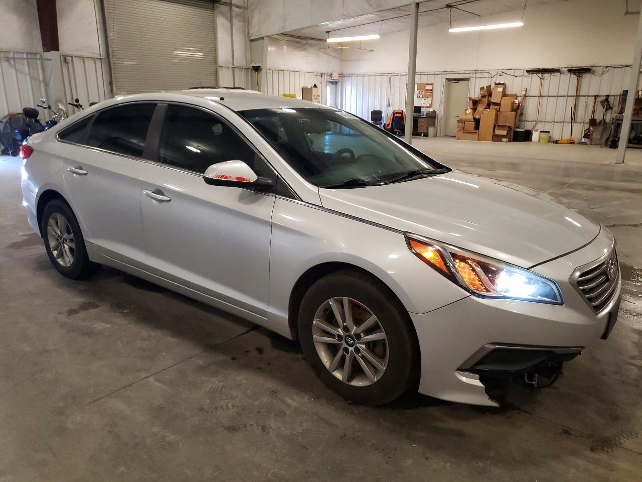 2016 Hyundai Sonata Se - Фото 4