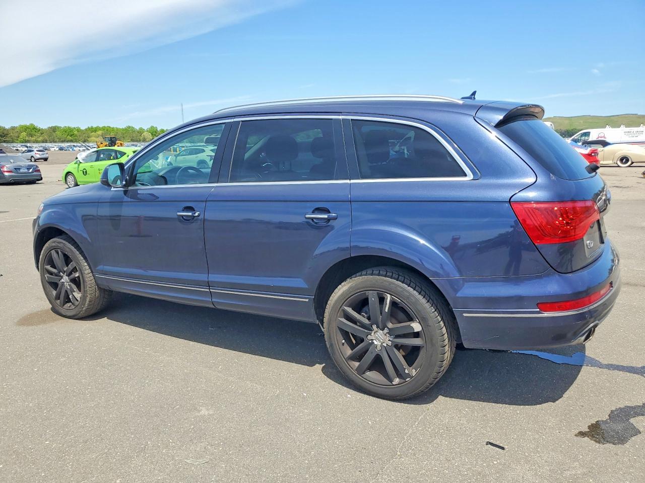 2013 Audi Q7 Premium Plus - Image 2