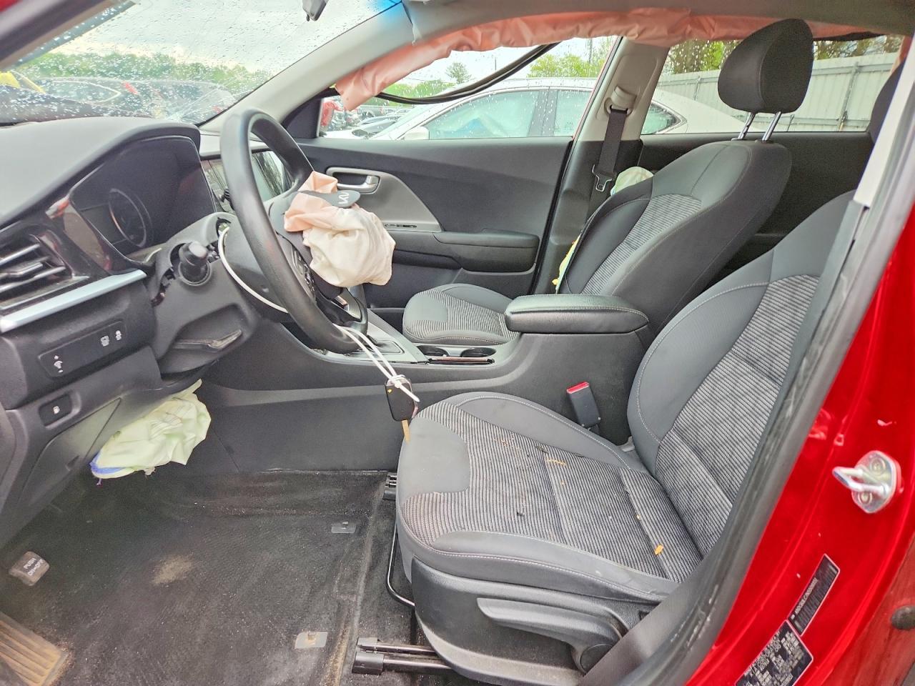 2022 Kia Niro - Image 7