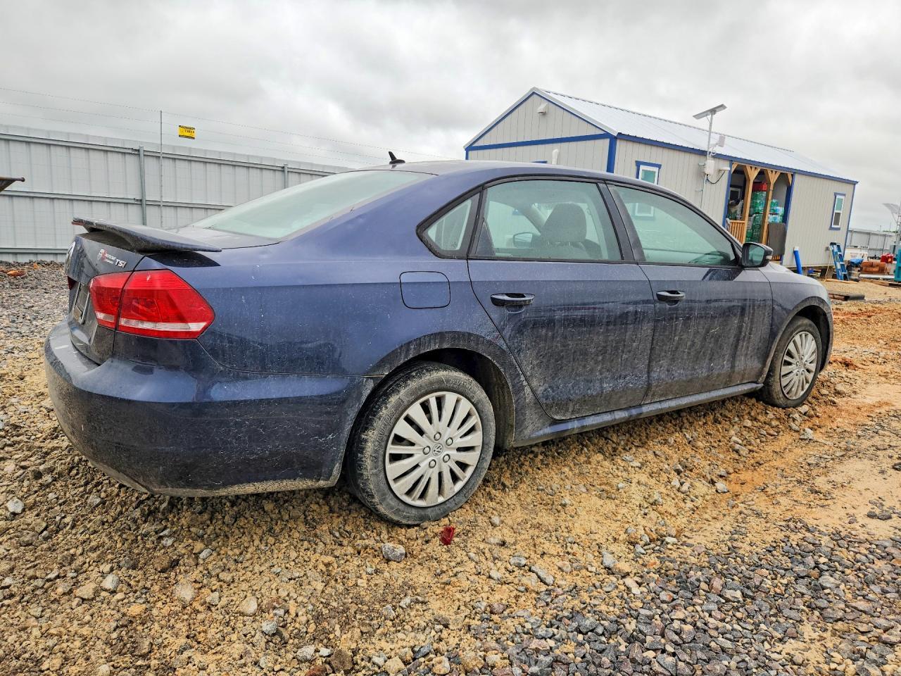 2014 Volkswagen Passat S - Фото 3