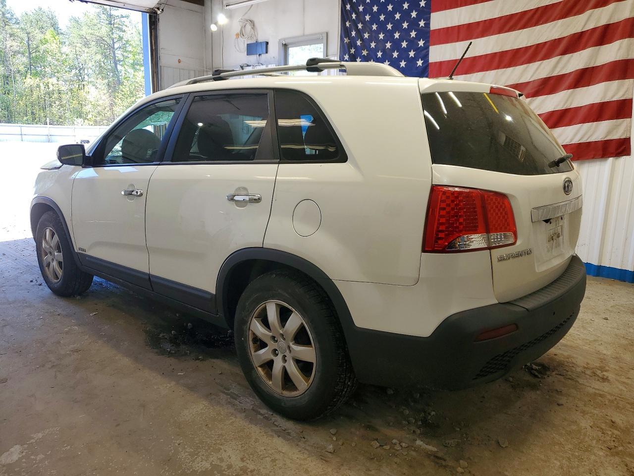 2012 Kia Sorento Lx - Image 2