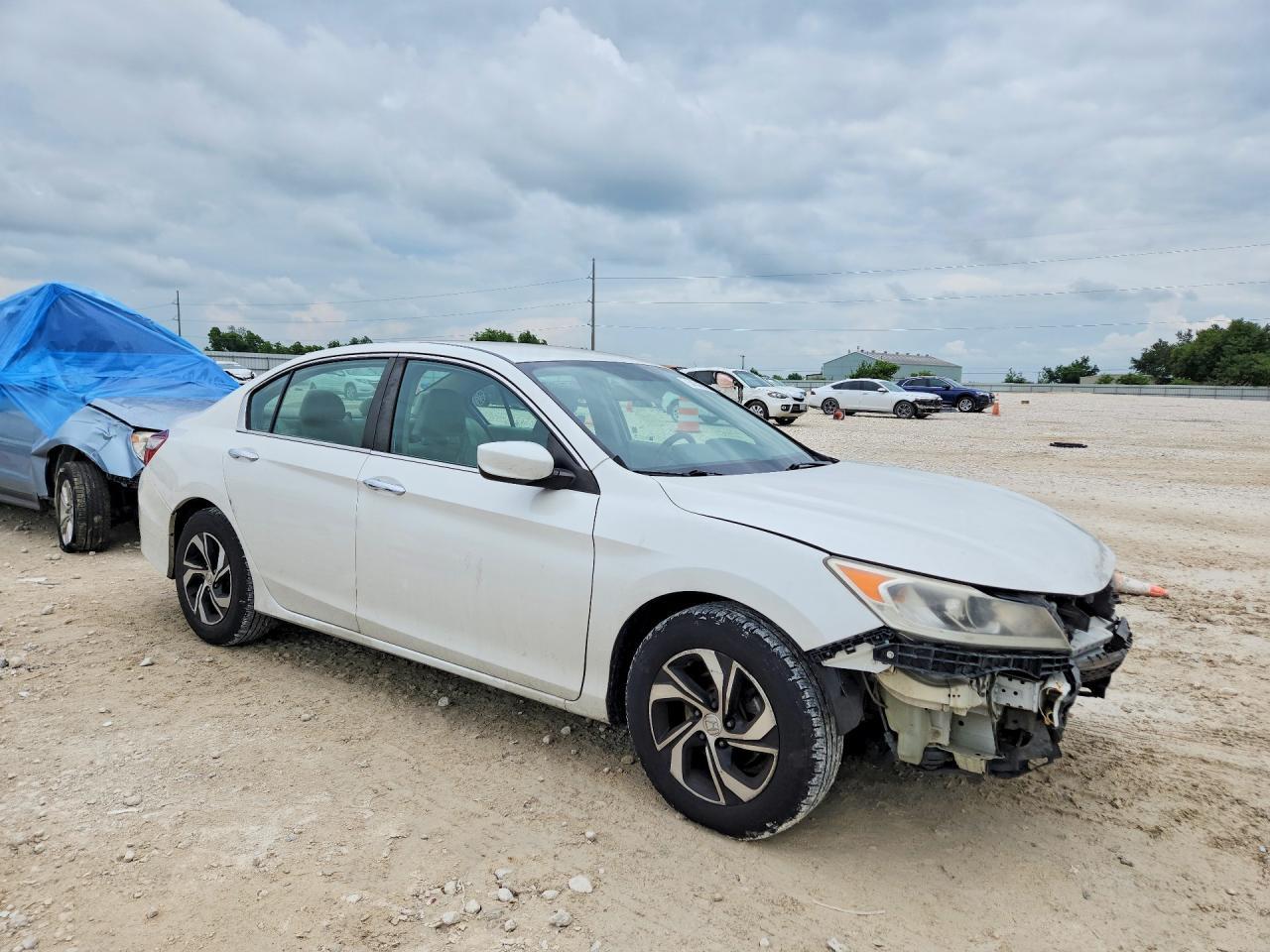 2017 Honda Accord Lx - Image 4