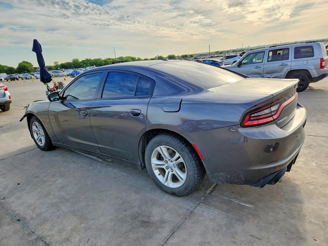 2021 Dodge Charger Sxt - Фото 2