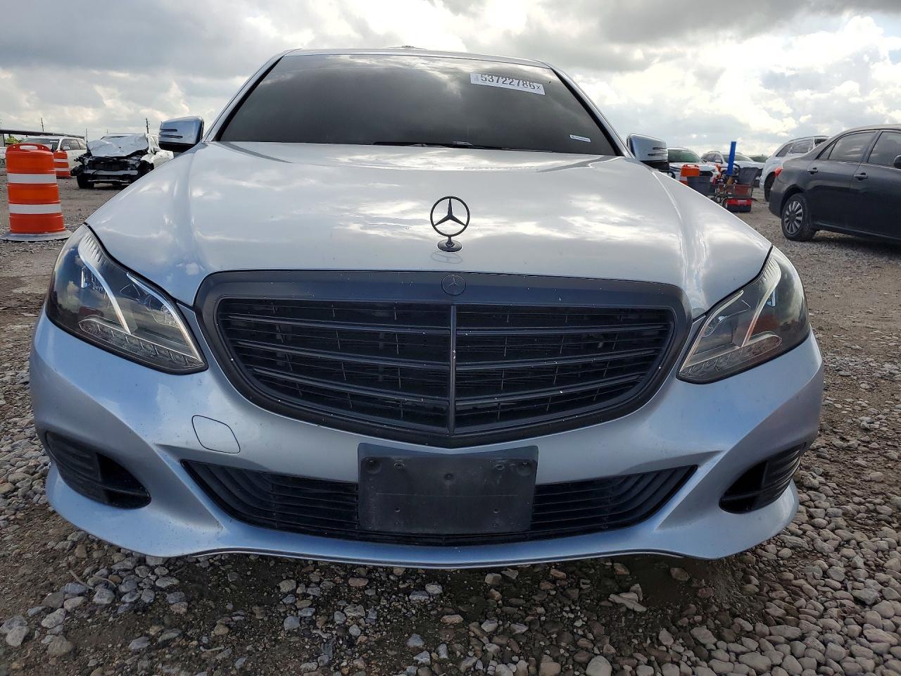 2016 Mercedes-Benz E Class E350 4D Seda - Фото 5