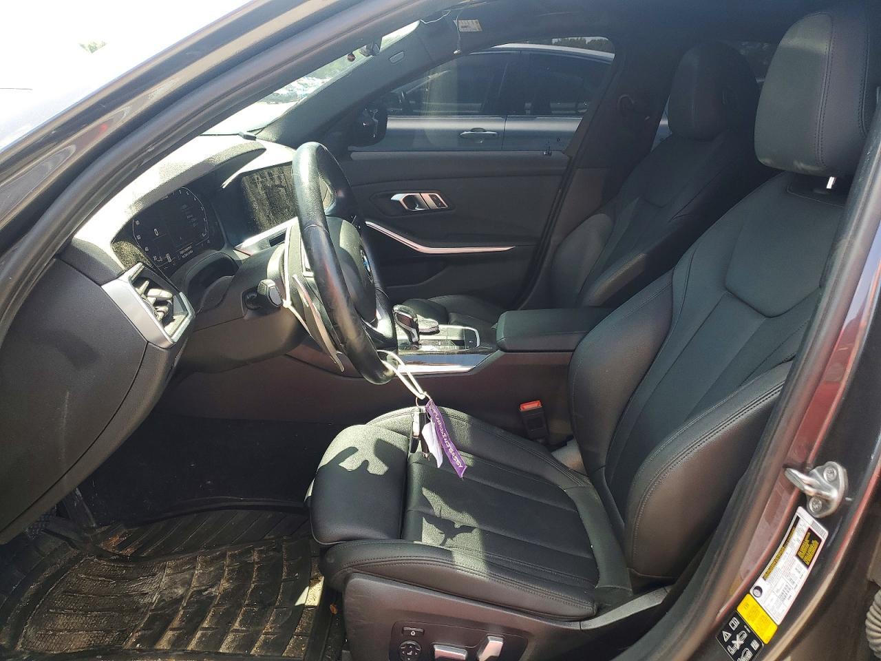 2019 BMW 330Xi - Фото 7