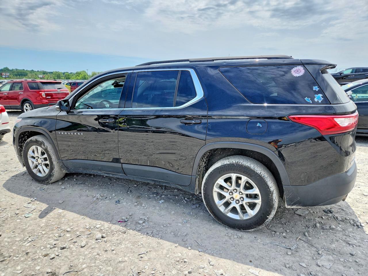 2019 Chevrolet Traverse Lt - Фото 2