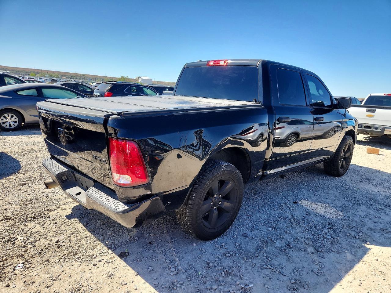 2019 Ram 1500 Classic Tradesman - Фото 3