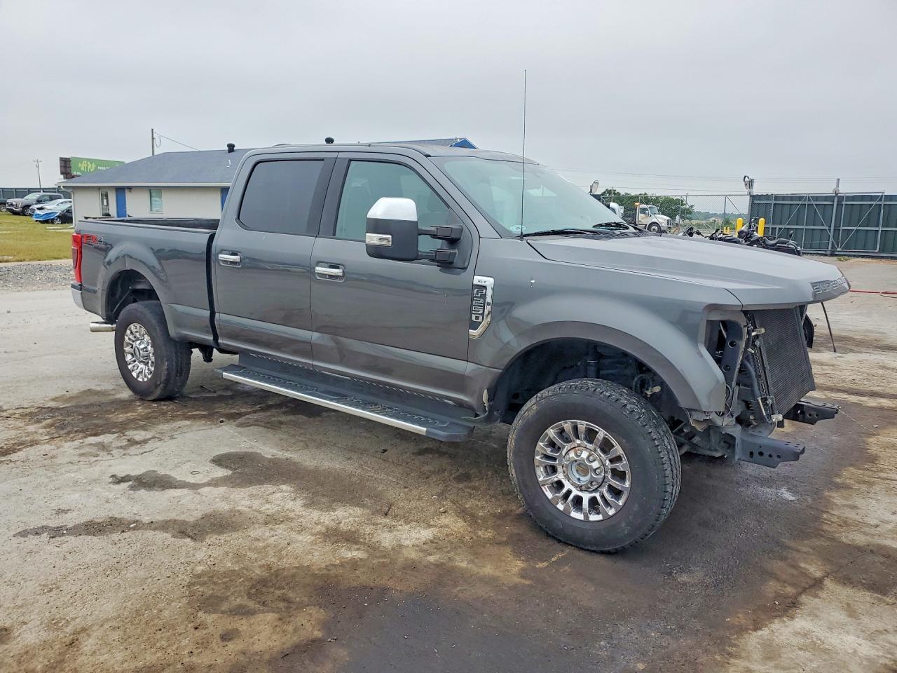 2020 Ford F250 Super Duty - Image 4