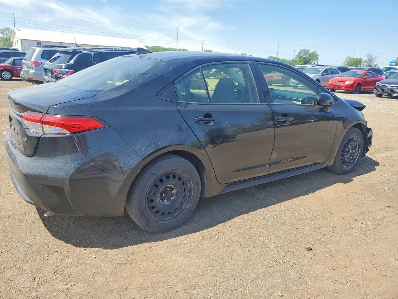 2022 Toyota Corolla Le - Image 3