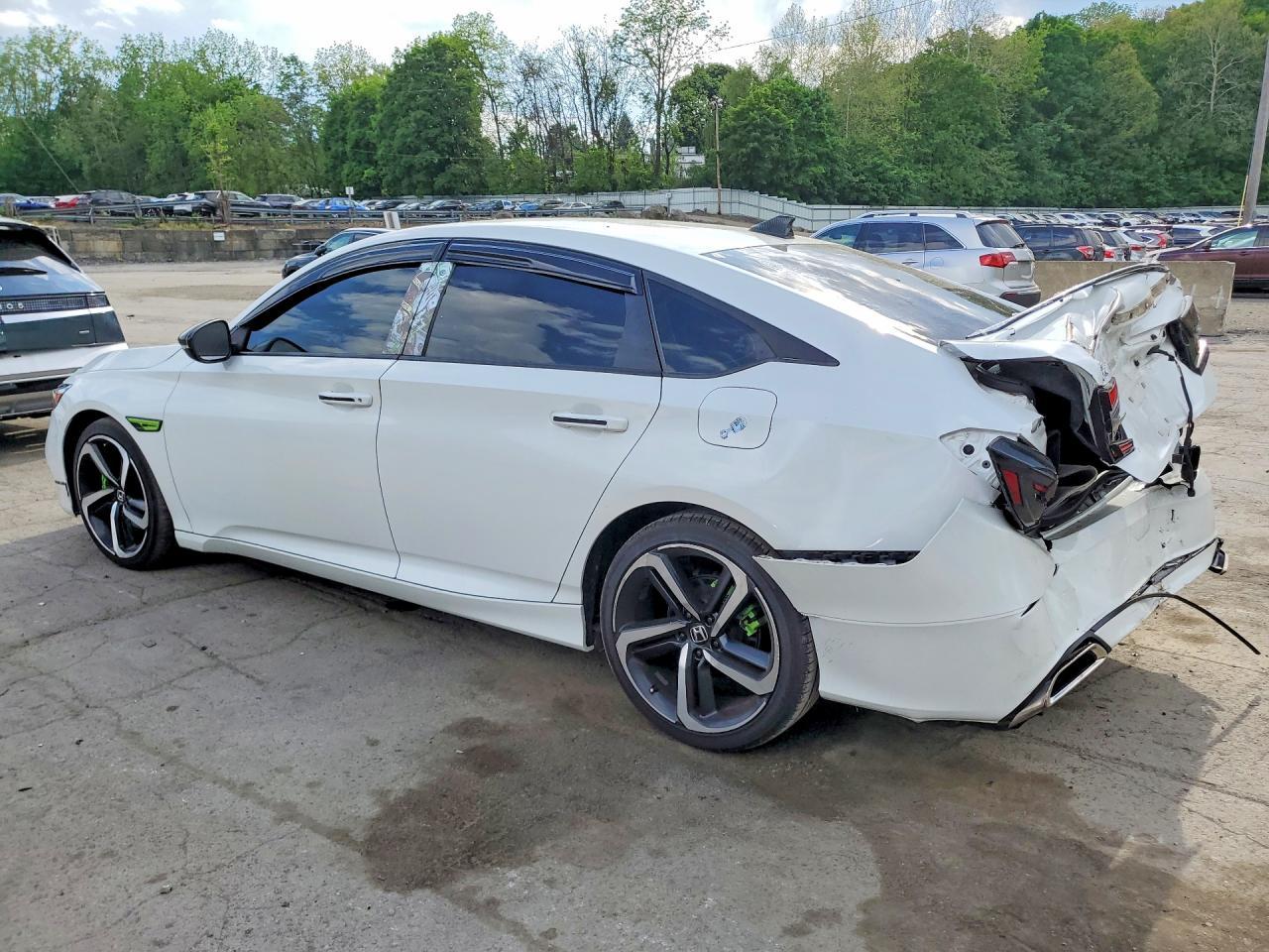 2019 Honda Accord Sport - Image 2